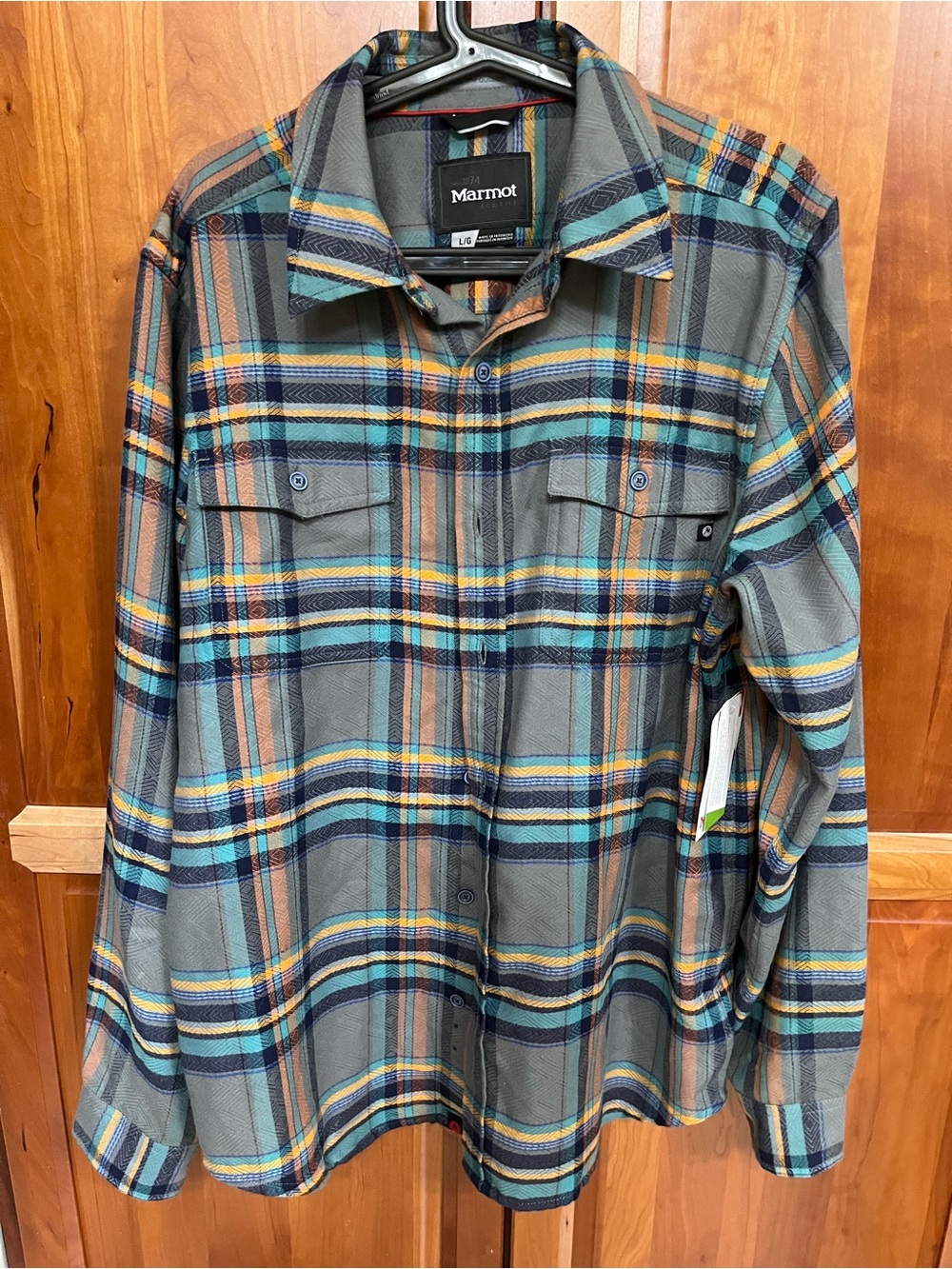 Marmot Men's Plaid Midweight G
Flannel Button-Up Shirt- NWT